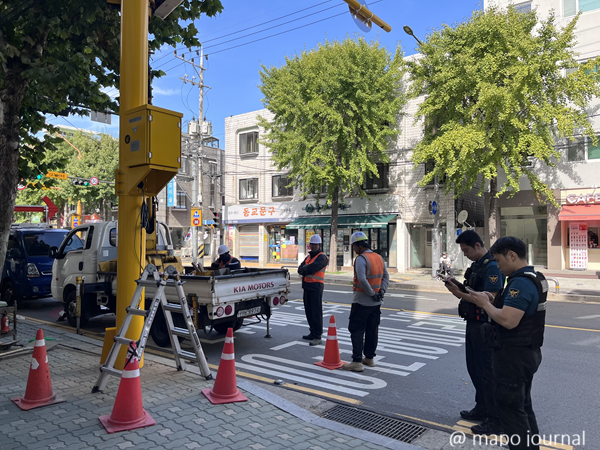 이 날 공사는 경찰까지 부른 후에야 중지되었다 10월 6일 오전 구청 담당자와 전화통화를 시도했으나 휴가갔다는 얘기만 들었다고 한다