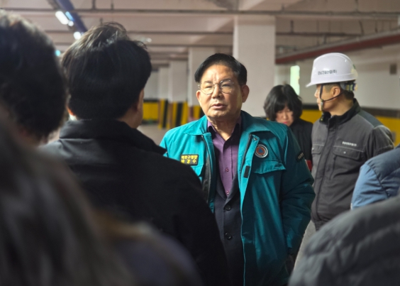 박강수 마포구청장, 폐원 예정 어린이집·노후 주차장 현장 점검 기사 이미지